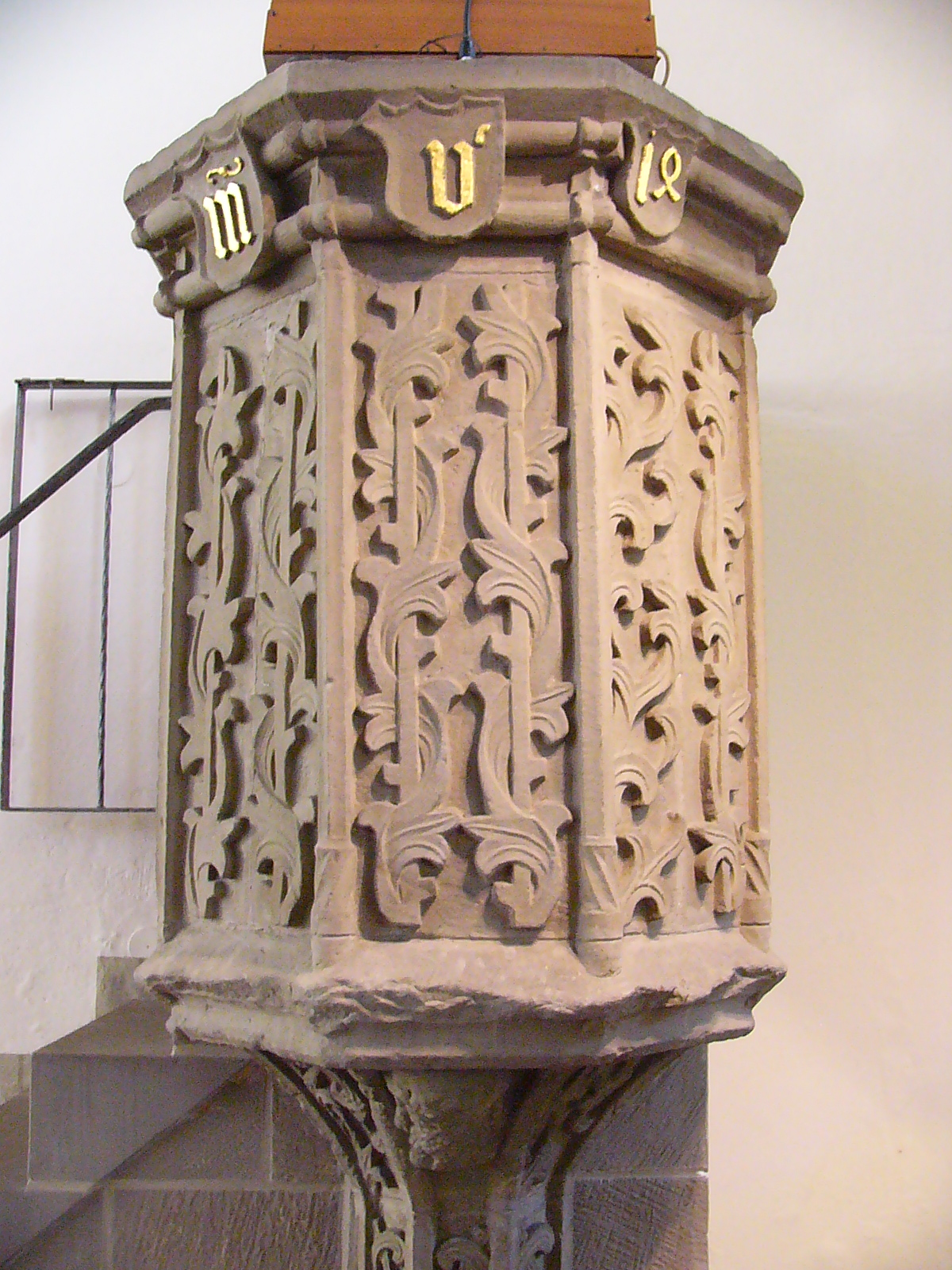 Vorreformatorische steinerne Kirchenkanzel von 1514 in der Stadtkirche Großalmerode